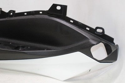 2018 YAMAHA XMAX CZD300A OEM LEFT SIDE FOOT PANEL REST COWL