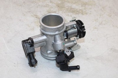 2018 BMW G310GS OEM MAIN FUEL INJECTORS / THROTTLE BODIES
