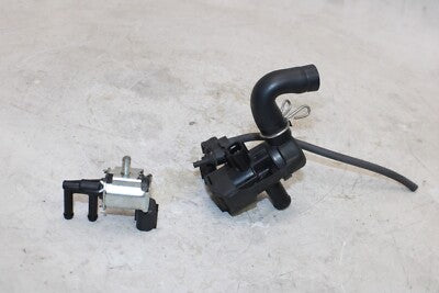 2015 KAWASAKI NINJA 300 EX300B ABS OEM AIR VALVE SOLENOID TOP ENGINE SENSOR PAIR