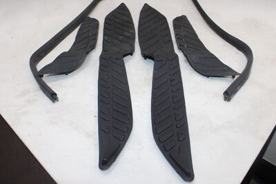 2006 SUZUKI BURGMAN AN400S OEM FLOOR BOARD FOOT REST SET
