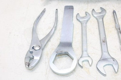 15-19 KAWASAKI VERSYS 1000 OEM STOCK TOOLS OEM TOOL BAG KIT SET