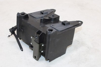 04-06 YAMAHA YZF R1 OEM REAR BACK TAIL UNDERTAIL BATTERY TRAY PLASTIC