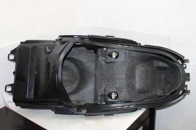 2006 YAMAHA MAJESTY 400 OEM UNDER SEAT COMPARTMENT COMPLETE LUGGAGE BRACKET