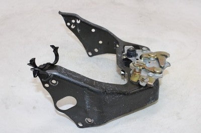 2003 HONDA METROPOLITAN 50 CHF50 OEM SEAT LOCK BRACKET