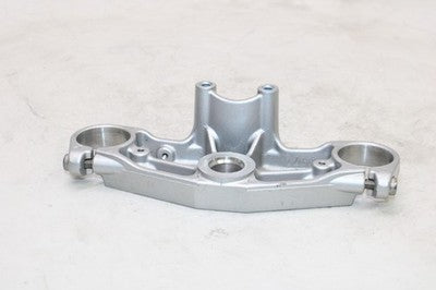 97-07 YAMAHA YZF600R OEM FORKS UPPER TRIPLE TREE CLAMP