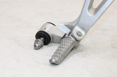 98-04 KAWASAKI NINJA ZX6R ZX600J OEM RIGHT REAR BACK PASSENGER PEG