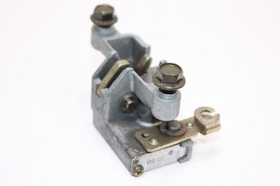 2005 YAMAHA VINO 125 YJ125 OEM REAR PASSENGER SEAT LATCH LOCK ASSEMBLY