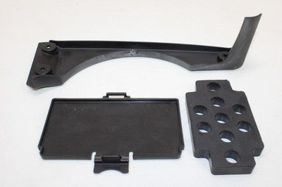 06-24 KAWASAKI VULCAN 900 VN900B CLASSIC OEM MISC COVERS TRAYS PLASTICS