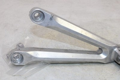 05-06 HONDA CBR600RR OEM LEFT REAR BACK PASSENGER FOOT PEG REST