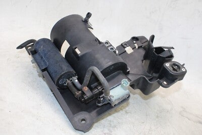 2004 YAMAHA V STAR 1100 XVS1100 OEM EVAP VAPOR EMISSION CANISTER W COWL FAIRING