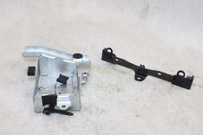 2015 SUZUKI BOULEVARD C50 VL800 OEM MOUNT BRACKET SET PAIR