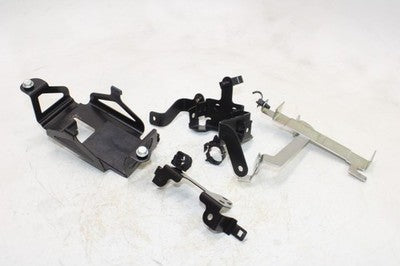 2016 KAWASAKI VERSYS 1000 KLZ1000BFA OEM MOUNTING BRACKETS MOUNTS STAY SET KIT