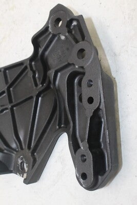 2013 KAWASAKI CONCOURS 14 ZG1400-C OEM ENGINE SPROCKET COVER