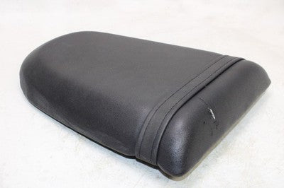 01-02 SUZUKI GSXR 1000 OEM REAR BACK PASSENGER TANDEM SEAT PAD SADDLE PILLION