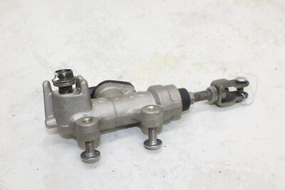 2001 SUZUKI HAYABUSA GSX1300R OEM FRONT BRAKE MASTER CYLINDER