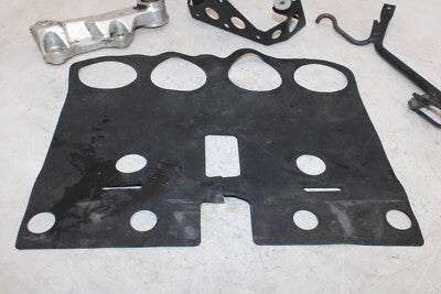 1997 YAMAHA YZF1000R OEM FRONT SEAT MOUNTING BRACKET MOUNT