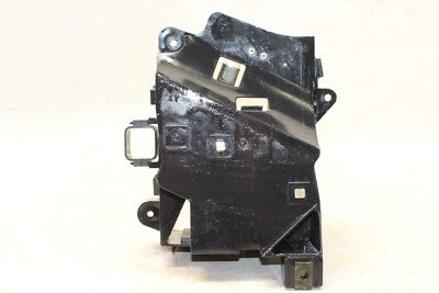 98-11 YAMAHA V STAR 650 XVS650 OEM BATTERY TRAY BOX HOLDER