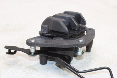 2018 YAMAHA XMAX CZD300A OEM RIGHT FRONT BRAKE CALIPER