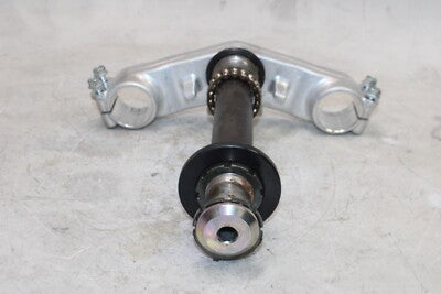 04-05 KAWASAKI ZZR1200 OEM FRONT FORKS CLAMP LOWER TRIPLE TREE STEM