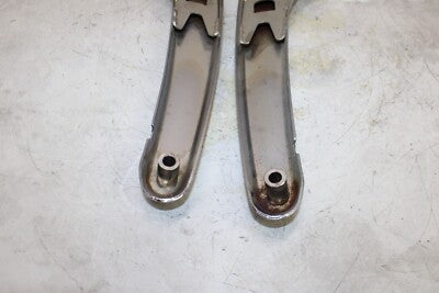 2004 SUZUKI INTRUDER 1500 VL1500 OEM PASSENGER REAR SEAT GRAB BAR HANDLE