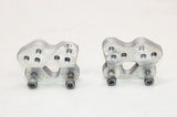06-09 SUZUKI GSXR 600 OEM FRONT FOOT PEG MOUNT PAIR