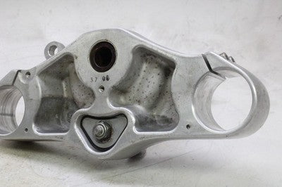 2009 VICTORY HAMMER OEM FRONT FORKS CLAMP LOWER TRIPLE TREE STEM