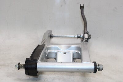 01-06 SUZUKI KATANA 750 GSX750F OEM REAR SWINGARM BACK SUSPENSION SWING ARM