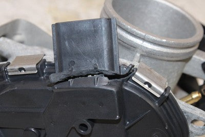 2018 HUSQVARNA SVARTPILEN 401 OEM MAIN FUEL INJECTORS / THROTTLE BODIES