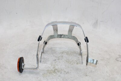 2015 SUZUKI BOULEVARD C50 VL800 OEM FRONT WHEEL FENDER BRACKET MOUNT