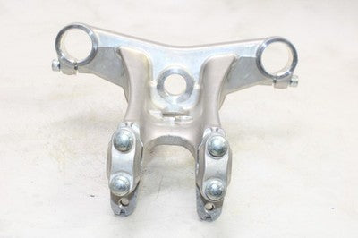 2018 YAMAHA XMAX CZD300A OEM FORKS UPPER TRIPLE TREE CLAMP