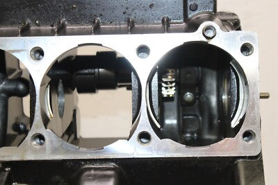 1998 KAWASAKI CONCOURS 1000 ZG1000A OEM ENGINE MOTOR CRANKCASE CRANK CASES BLOCK
