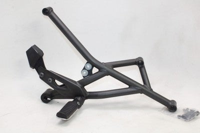15-19 KAWASAKI VERSYS 1000 OEM RIGHT REAR BACK PASSENGER PEG