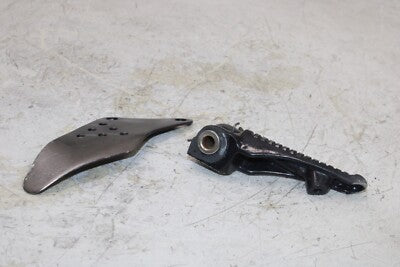 08-23 KAWASAKI NINJA ZX6R OEM RIGHT FRONT PEG W SHIELD