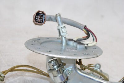 11-17 SUZUKI BOULEVARD C50 VL800 OEM FUEL GAS PUMP
