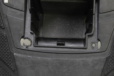2003 YAMAHA ZUMA 50 YW50 OEM FLOOR BOARD PLASTIC BATTERY COVER