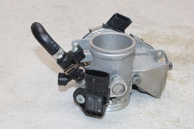 2018 HUSQVARNA SVARTPILEN 401 OEM MAIN FUEL INJECTORS / THROTTLE BODIES