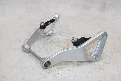 2018 HUSQVARNA SVARTPILEN 401 OEM ENGINE MOTOR MOUNT STAY BRACKETS
