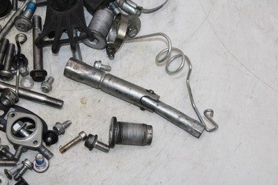 06-09 SUZUKI GSXR 600 OEM ENGINE MOUNTING BOLTS HARDWARE MOTOR SCREWS