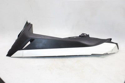 2018 YAMAHA XMAX CZD300A OEM LEFT SIDE FOOT PANEL REST COWL