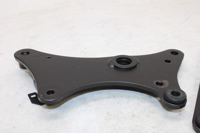 2013 KAWASAKI NINJA 650 EX650 OEM SWINGARM SWING ARM FRAME BRACKETS PAIR SET