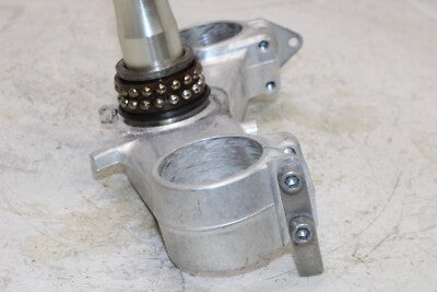 07-08 KAWASAKI NINJA ZX6R OEM FRONT FORKS CLAMP LOWER TRIPLE TREE STEM
