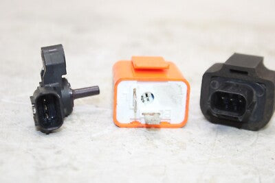 13-17 KAWASAKI NINJA 300 EX300B ABS OEM RELAY SET PAIR ASSEMBLY FUSE BOX