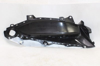2018 YAMAHA XMAX CZD300A OEM LEFT SIDE FOOT PANEL REST COWL