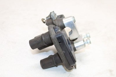 04-07 HONDA REFLEX SPORT 250 NSS250S OEM HANDLEBAR MOUNT BRACKET CLAMP