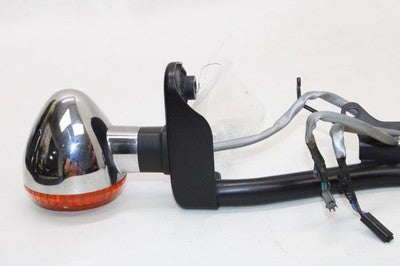 2012 KAWASAKI VULCAN 900 VN900B CLASSIC OEM FRONT TURN SIGNAL PAIR W BAR