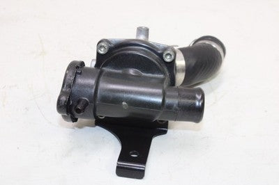 06-16 KAWASAKI VULCAN 900 VN900B CLASSIC OEM THERMOSTAT HOUSING W RADIATOR CAP