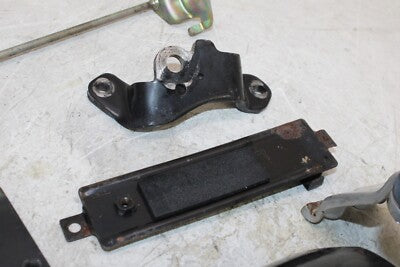 1991 KAWASAKI NINJA 500 OEM INNER BRACKET MOUNT MISC