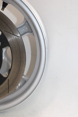 03-06 SUZUKI BURGMAN AN400S OEM FRONT WHEEL RIM