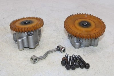 2011 TRIUMPH THRUXTON 900 OEM ENGINE MOTOR OIL PUMP PAIR