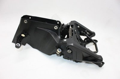 2016 BMW S1000XR OEM WINDSHIELD WINDSCREEN STAY MOUNT COWL